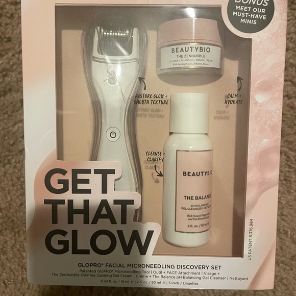 GloPRO Facial Microneedling Discovery Set - White